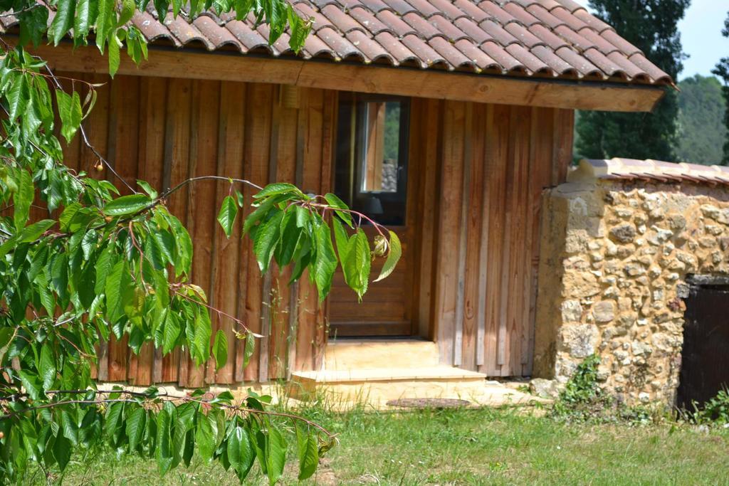 La Ferme De Cagnolle Bed & Breakfast Saint-Amand-de-Belves Dış mekan fotoğraf