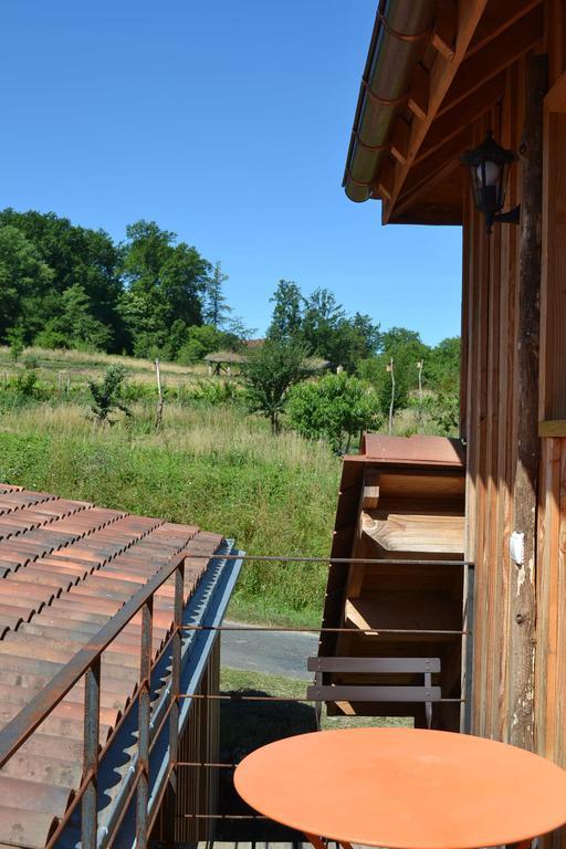La Ferme De Cagnolle Bed & Breakfast Saint-Amand-de-Belves Dış mekan fotoğraf