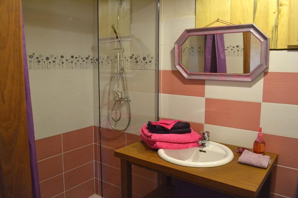 La Ferme De Cagnolle Bed & Breakfast Saint-Amand-de-Belves Dış mekan fotoğraf